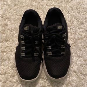 Nike women’s lunar converge training shoes